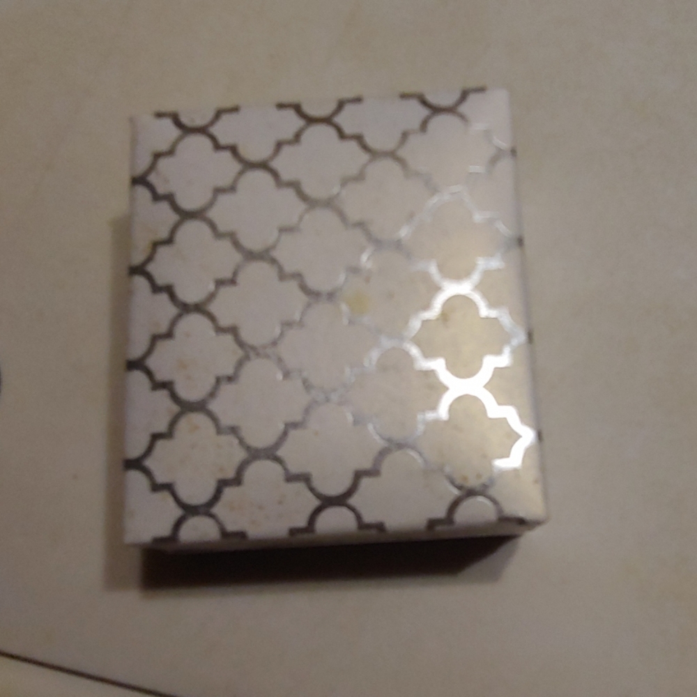 Necklace - Picture 3 of 3